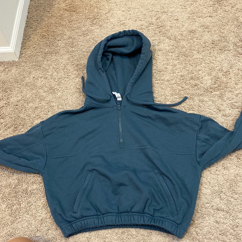 Alo yoga crop quarter zip hoodie sweatshirt